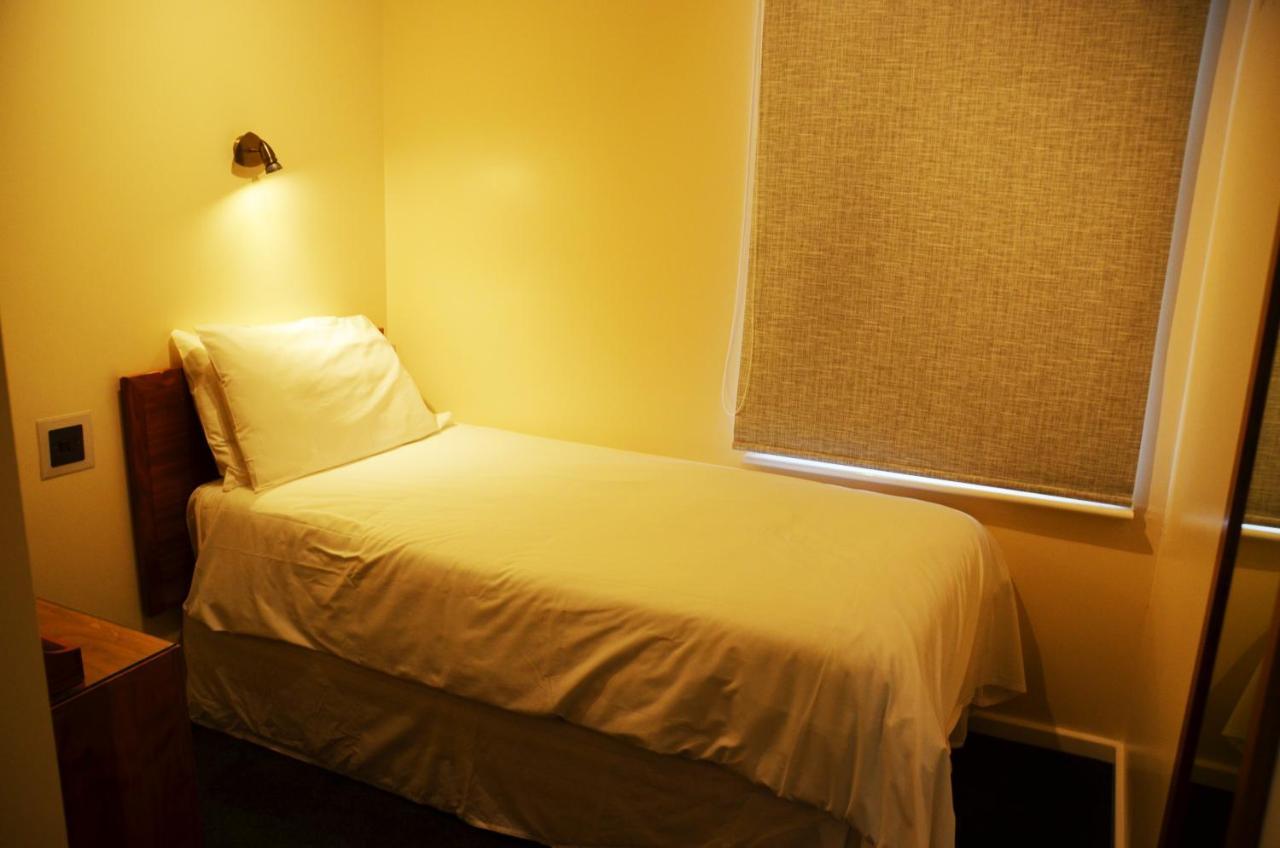 ولفرهامبتون The Robin 2 Hotel المظهر الخارجي الصورة